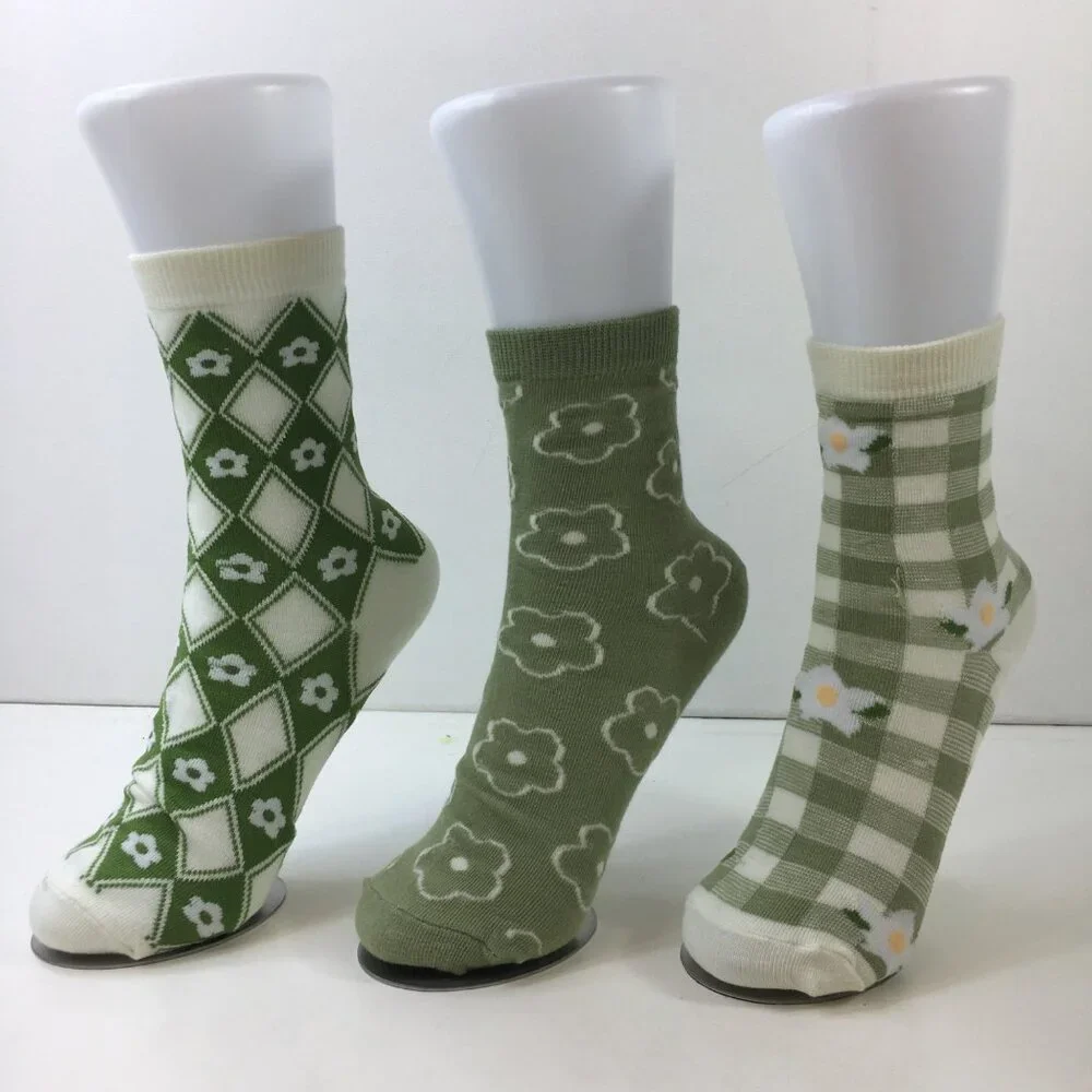 Womens Floral Argyle Plaid Daisy Crew Socks 3 Pack Ribbed Cuffs Green White